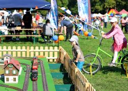 Weltkindertag Hunderte Feierten Im Paradiespark In Jena 09